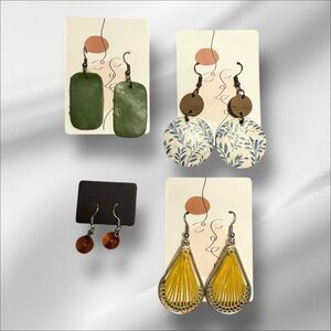 Assorted earrings